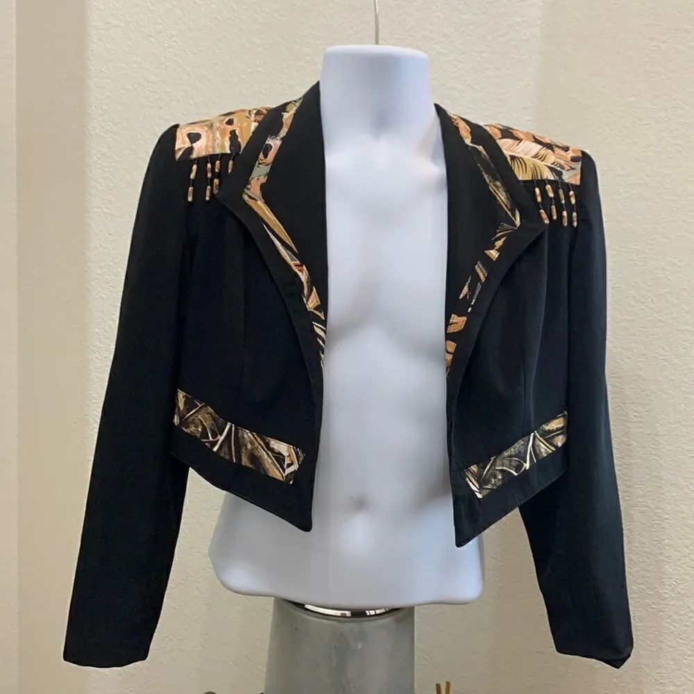 City Girl Petites Size 6 Beaded Cropped Black & Jungle Print Long Sleeve Jacket